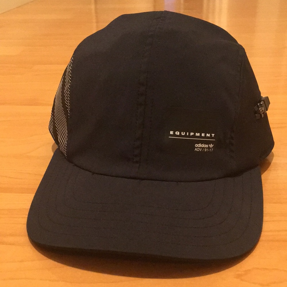 Adidas EQT hat with zipper *NEW*